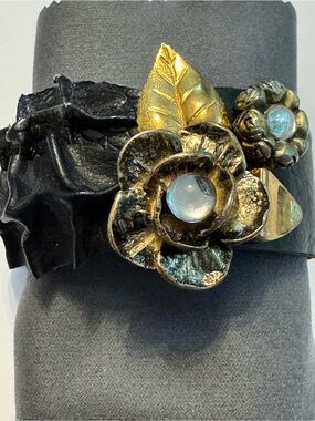 Artisan Gold Floral Leather Cuff Bracelet - Bohemian